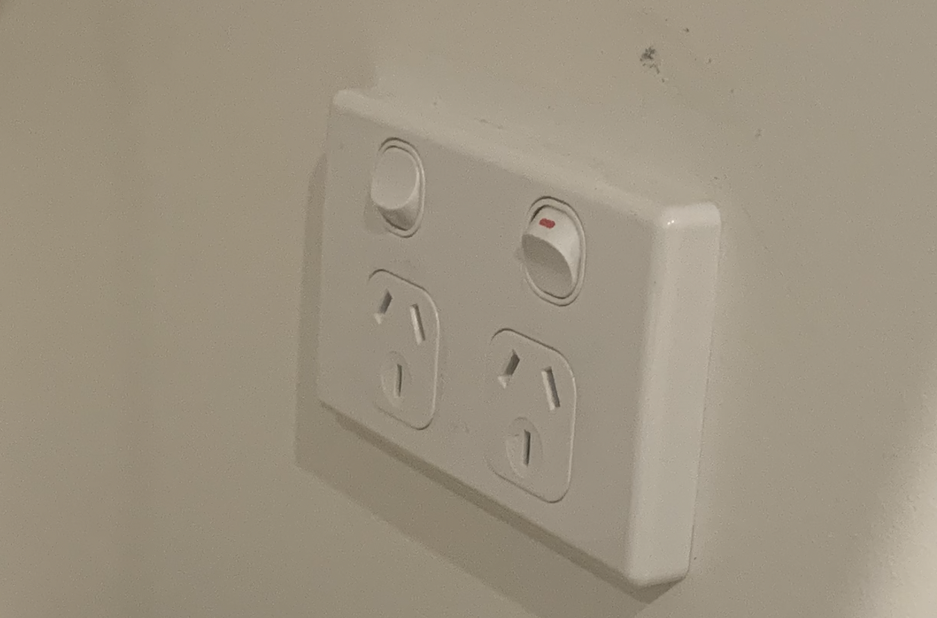 OUTLET-SWITCH-INSTALLATION-MELBOURNE