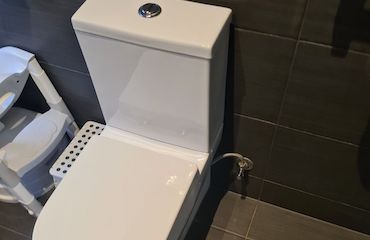 toilet install