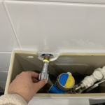 How to turn off the water to your toilet in Australia